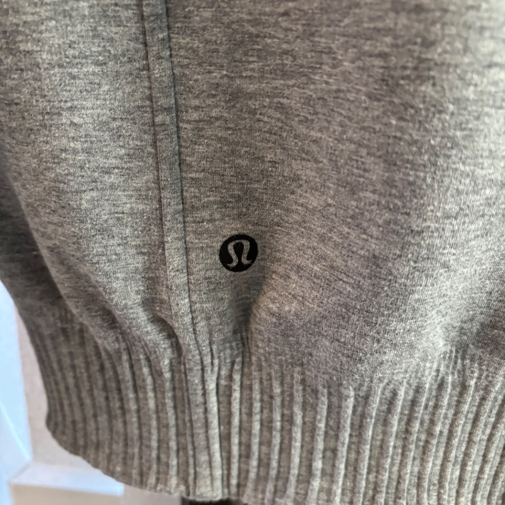 Lululemon Jacket * Excellent condition - image 3